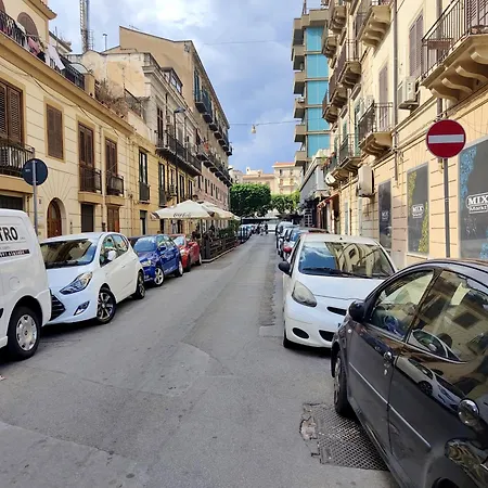 Lägenhet Maskan Centro Palermo